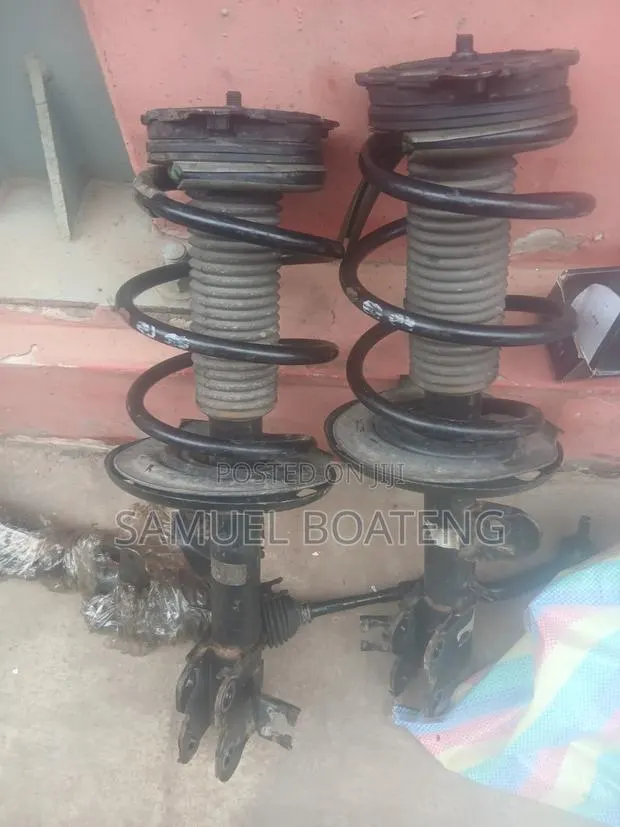 Nissan Pathfinder 2017 to 2019 Front Shocks · Photo 1