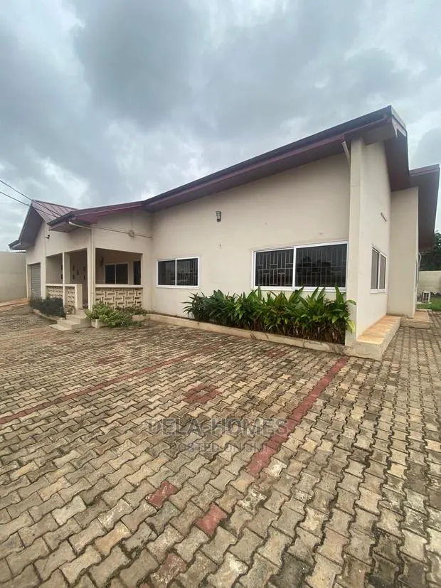 Four Bedroom House for Rent at Adenta. · Photo 1