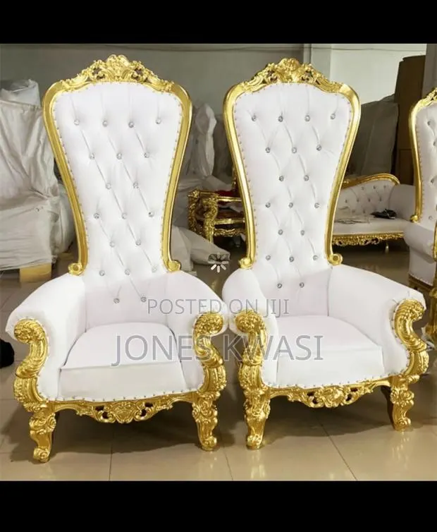 Royal Chairs · Photo 1