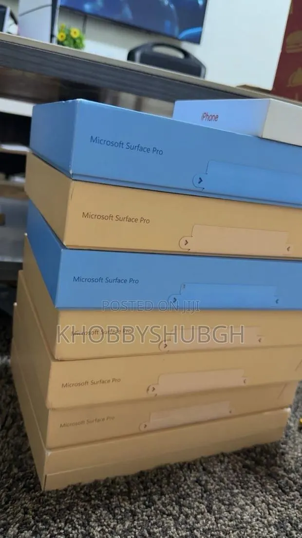 New Microsoft Surface Pro 512 GB · Photo 1