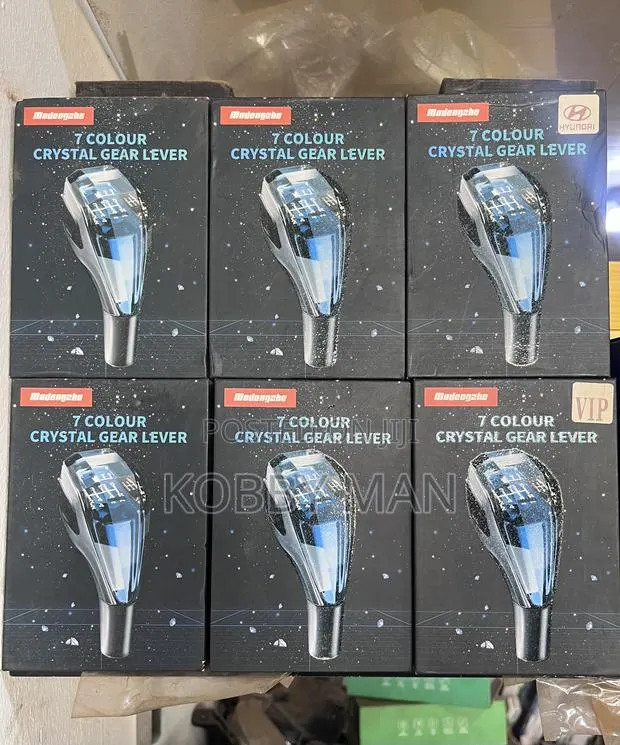 7 Colour Crystal Gear Lever · Photo 1