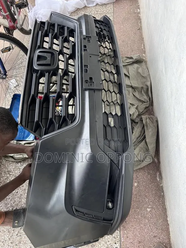 Honda CRV 2023 Complete Front Bumper With Fog Light · Photo 1