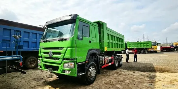 Dump Truck · Photo 1