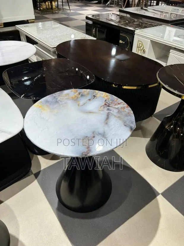 Coffee Table · Photo 1