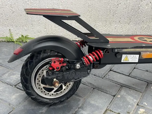 Motorcycle 2021 Black · Photo 1