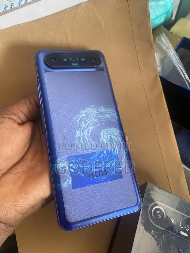 New Tecno Camon Slim 256 GB Purple · Photo 1