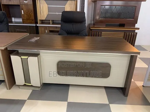 Senior Executive Office Desk · Photo 1