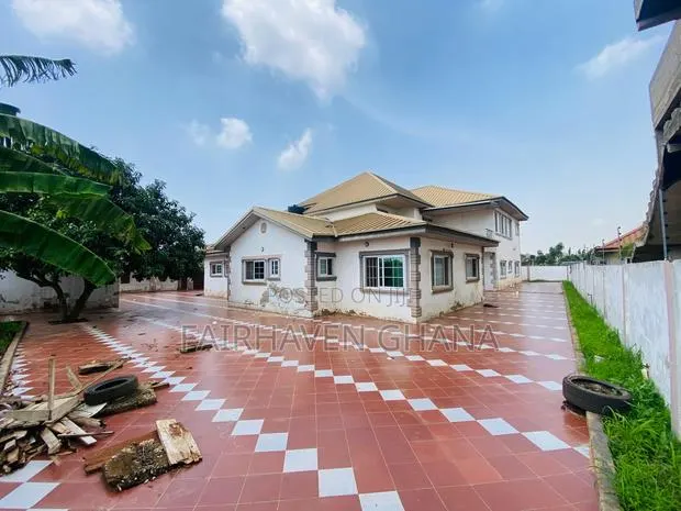 10bdrm House in Fairhaven Properties, Afienya for rent · Photo 1