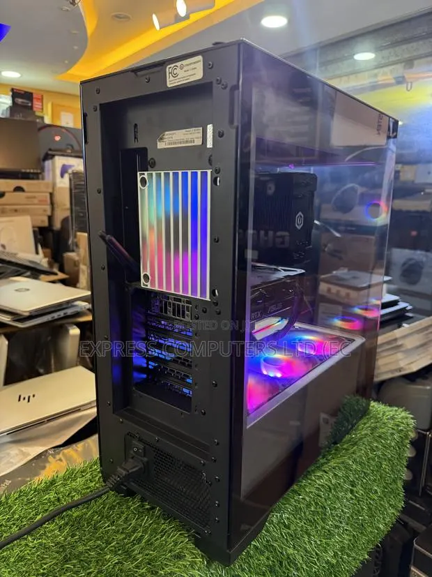 New Desktop Computer Asus TUF Gaming FX10CP 32GB AMD Ryzen 7 SSD 1T · Photo 1