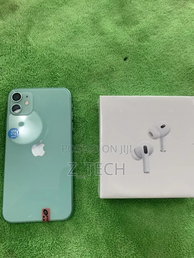Apple iPhone 11 128 GB Green · Photo 1