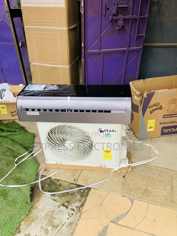Lovely Black Mirror Air Conditioner Pearl 1.5hp · Photo 1