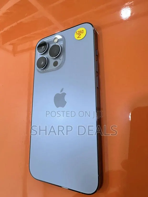 Apple iPhone 13 Pro 128 GB Blue · Photo 1