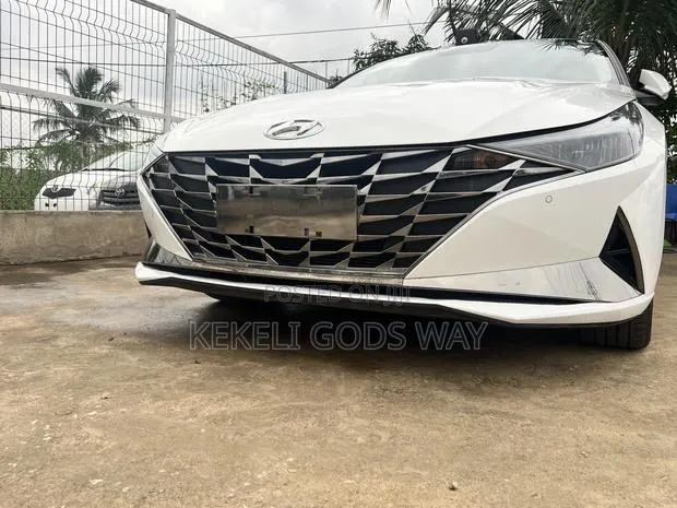 Hyundai Elantra Limited 2024 White · Photo 1