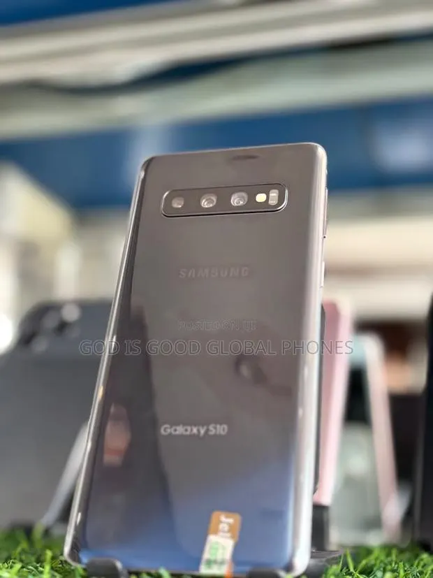 Samsung Galaxy S10 128 GB Black · Photo 1
