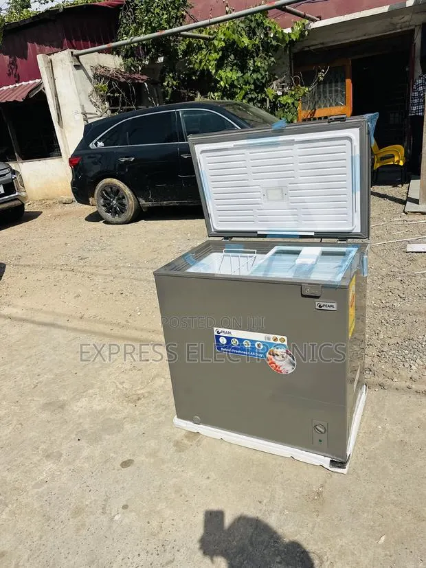 Ultra High Chest Freezer Pearl PCF-2530 200L Is · Photo 1