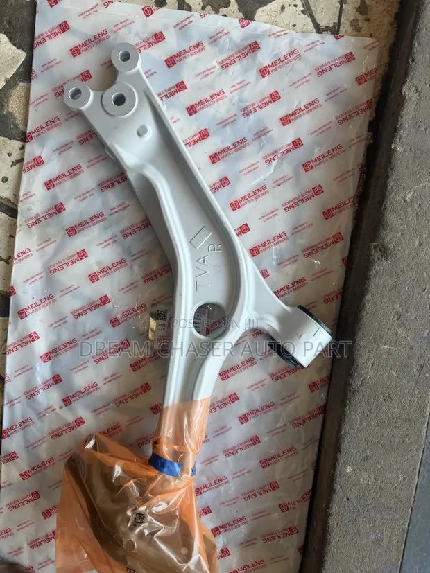 Honda Accord 2017-2021 Lower Arm Pair · Photo 1