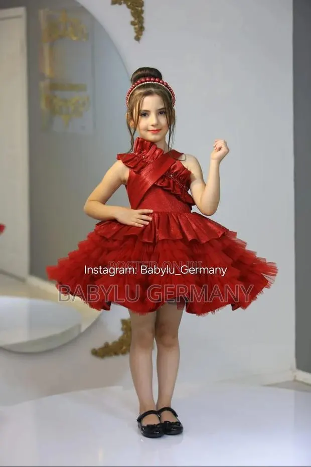 Turkey Imported Luxury Ballgown /Dress With Matching Headband · Photo 1