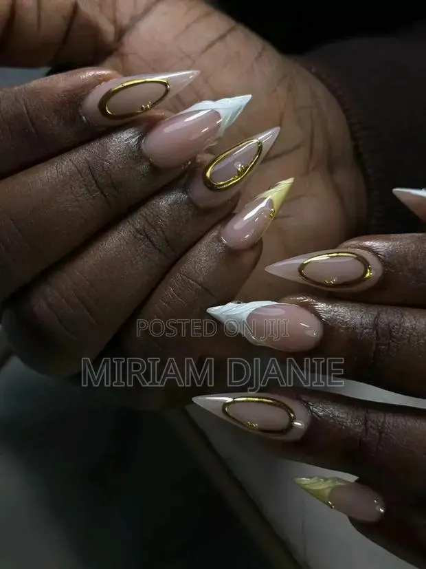 Makeup And Nails Services · Photo 1