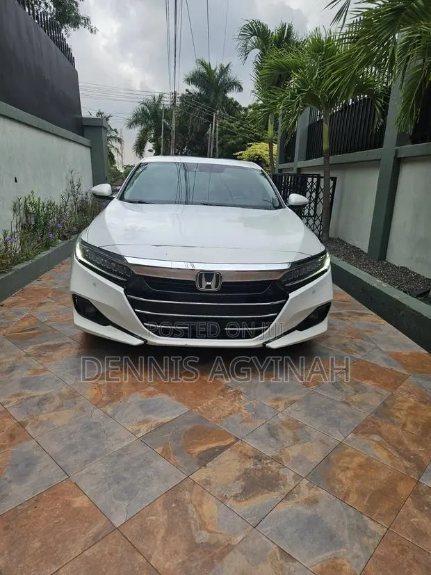 Honda Accord 2021 White · Photo 1