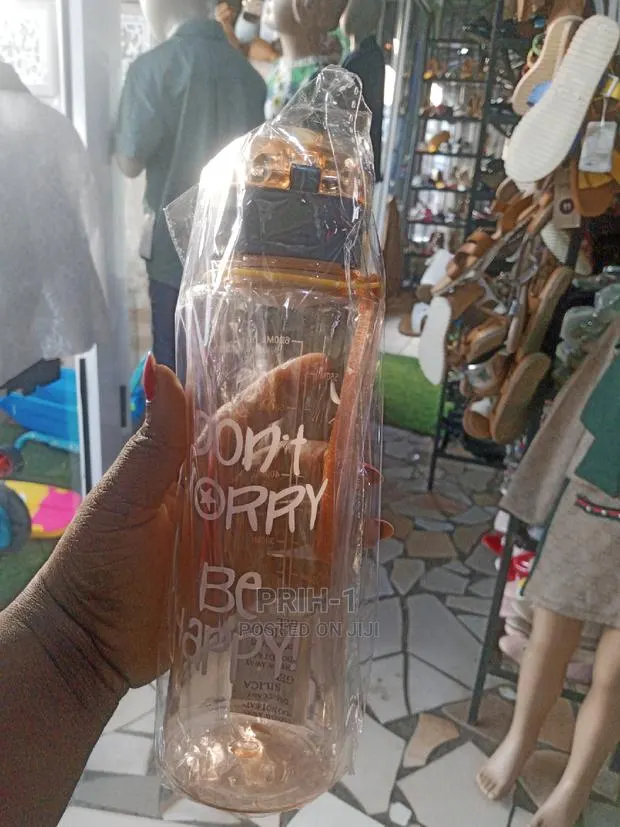 Kids Water Bottle · Photo 1