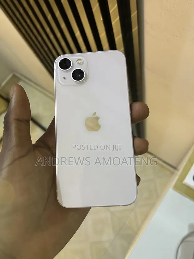Apple iPhone 13 128 GB Pink · Photo 1