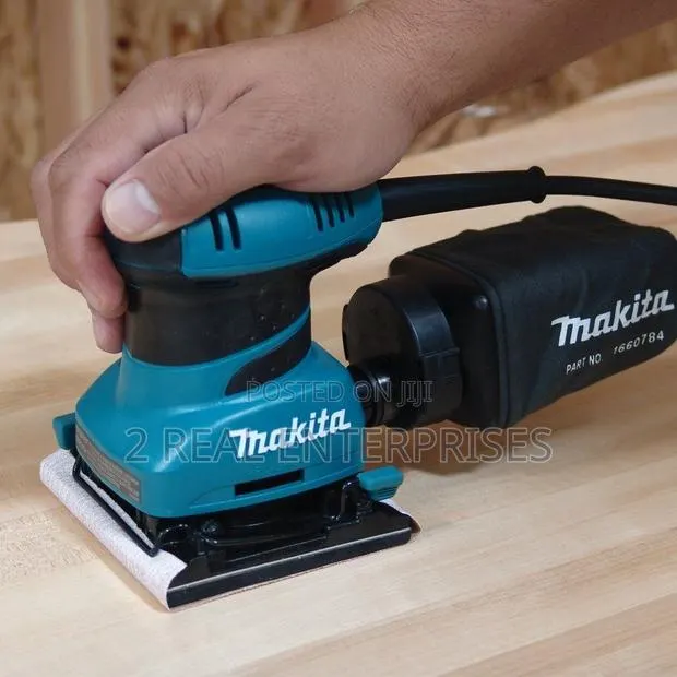 Makita Bo4555 Electric Finishing Sander · Photo 1