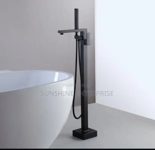 Bathtub Shower Mix · Photo 1