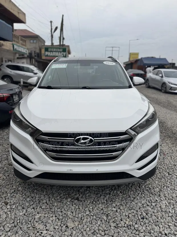 Hyundai Tucson Limited AWD 2017 White · Photo 1