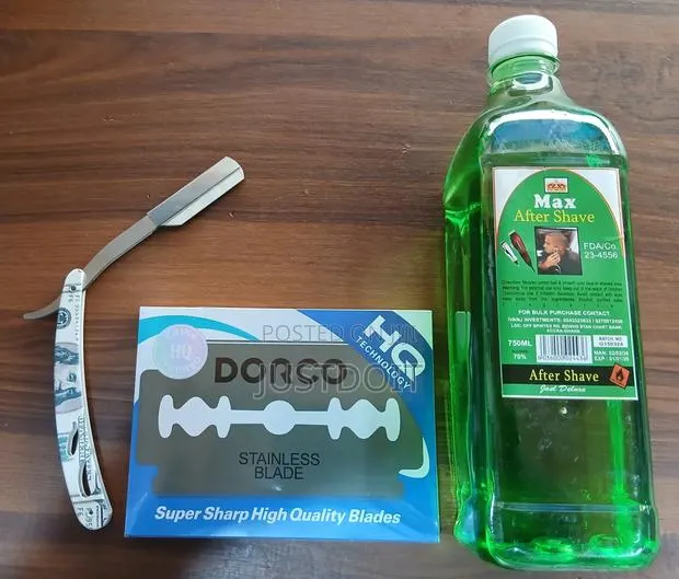 Blade Holder + Blade Pack + After Shave. · Photo 1