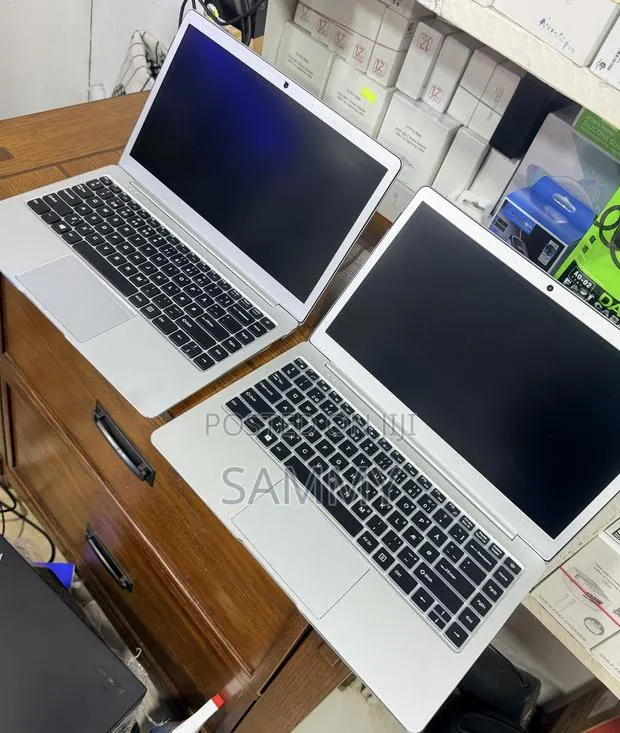 Laptop 8GB Intel SSD 256GB · Photo 1