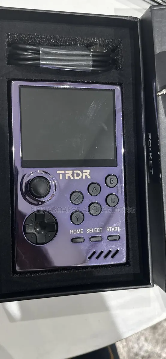 Original Uk TRDR Pocket 2 Handheld Gaming System · Photo 1