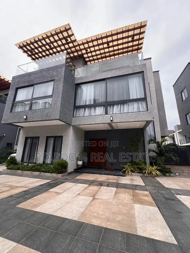 Furnished 4bdrm Townhouse / Terrace in North Ridge for rent · Photo 1