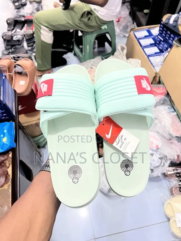 Nike Benassi Jdi Qs · Photo 1