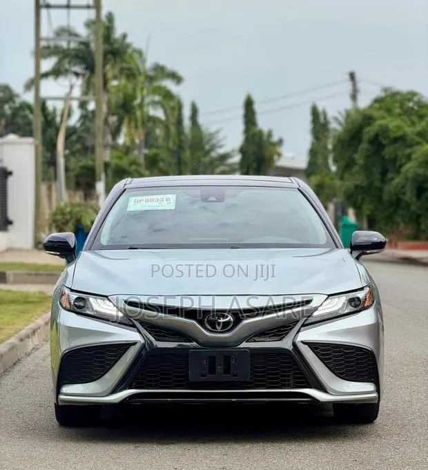 Toyota Camry XSE 2023 · Photo 1
