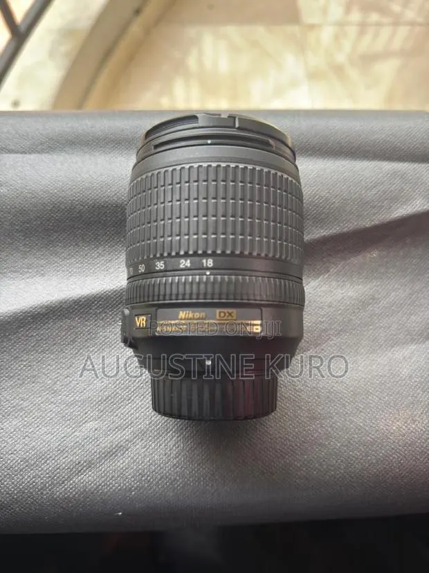 Nikon AF-S DX NIKKOR 18-105mm F/3.5-5.6g ED VR Zoom Lens · Photo 1