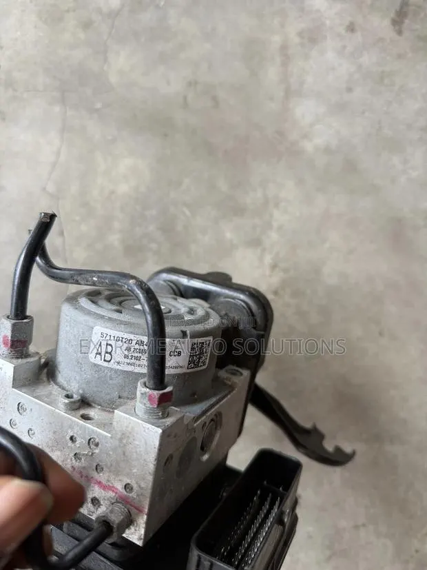 2022 - 2024 Honda Civic Anti Brake System ABS Pump Module · Photo 1