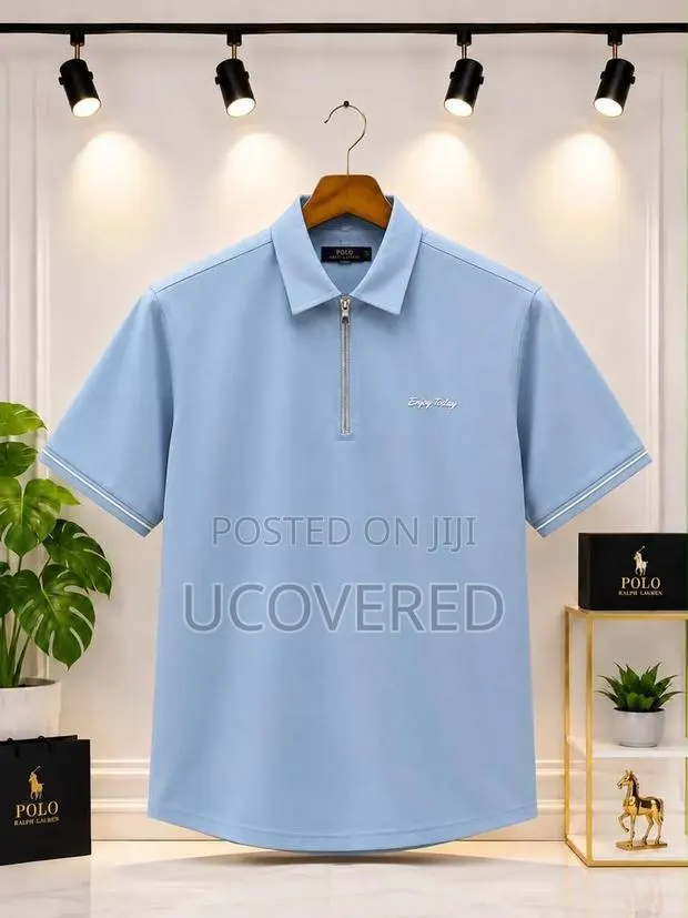 Short-Sleeve Polo Shirts Feature Casual Half-Zip Collars · Photo 1