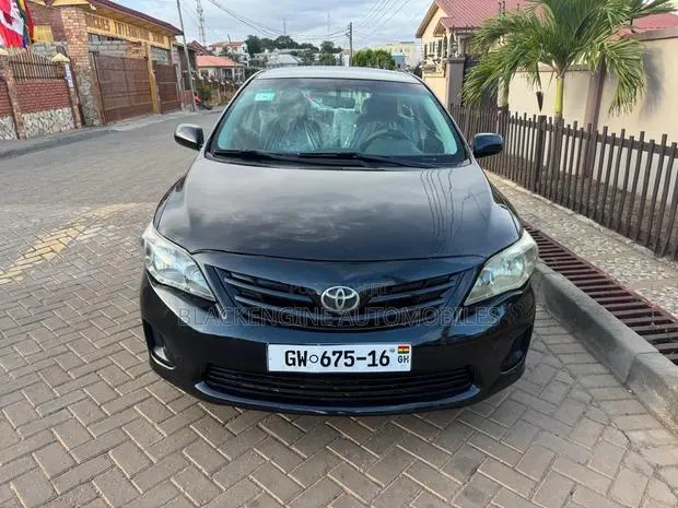Toyota Corolla LE 4dr Sedan (1.8L 4cyl 4A) 2012 Black