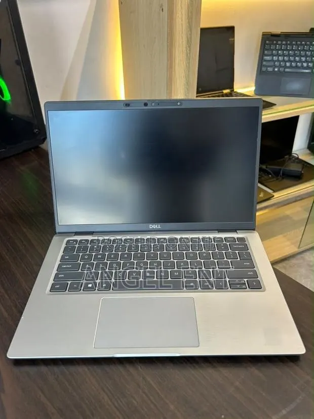 Laptop Dell Latitude 7320 16GB Intel Core i7 SSD 512GB · Photo 1