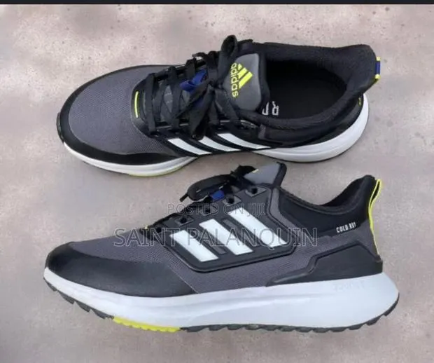 Adidas Trainers · Photo 1