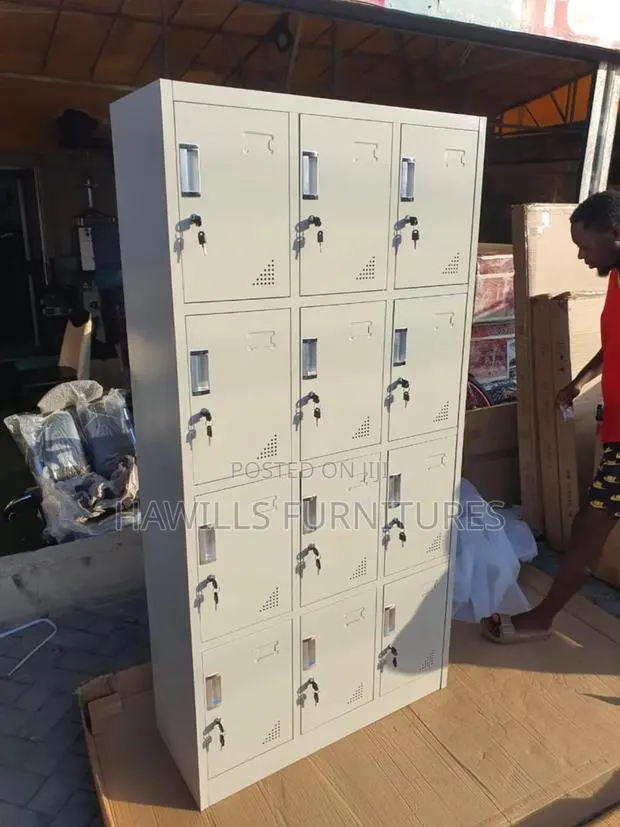 12 -doors School Storage Cabinet With Keys · Photo 1