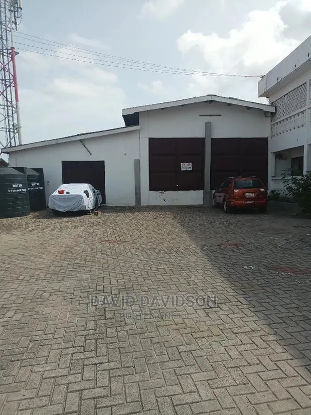 Church Space, Factory and Wearhouse · Photo 1