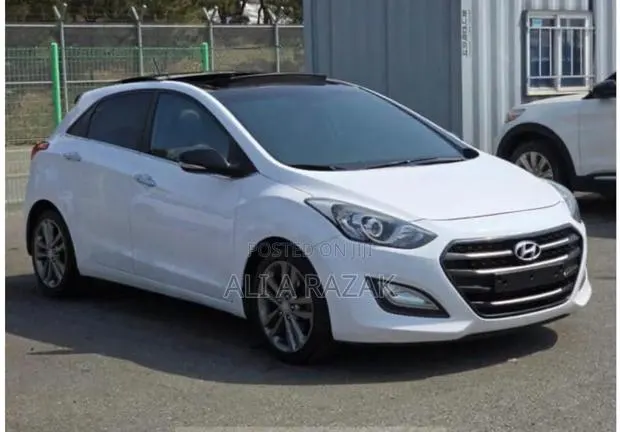 Hyundai i30 2015 White · Photo 1