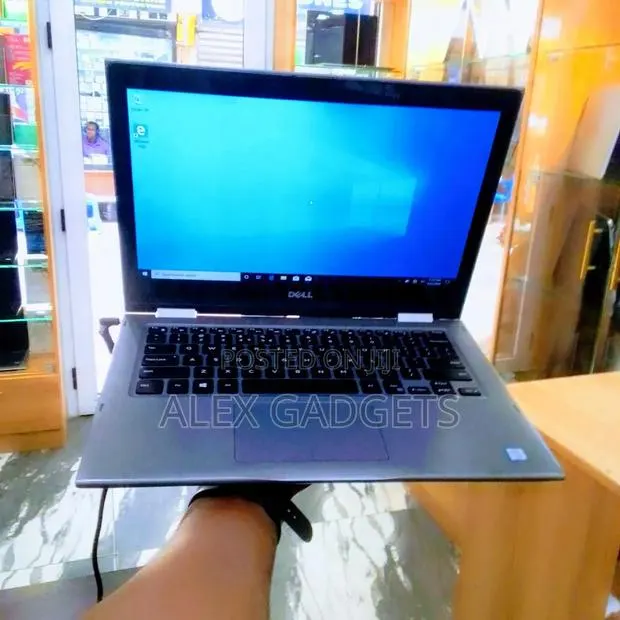 Laptop Dell Inspiron 13 5368 8GB Intel Core i5 SSD 256GB · Photo 1