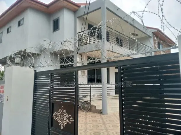 5bdrm Duplex in Community 20 Estate, Spintex for rent · Photo 1