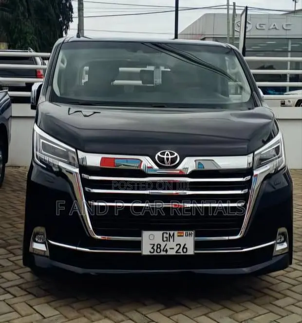 Toyota Granvia for Rent · Photo 1