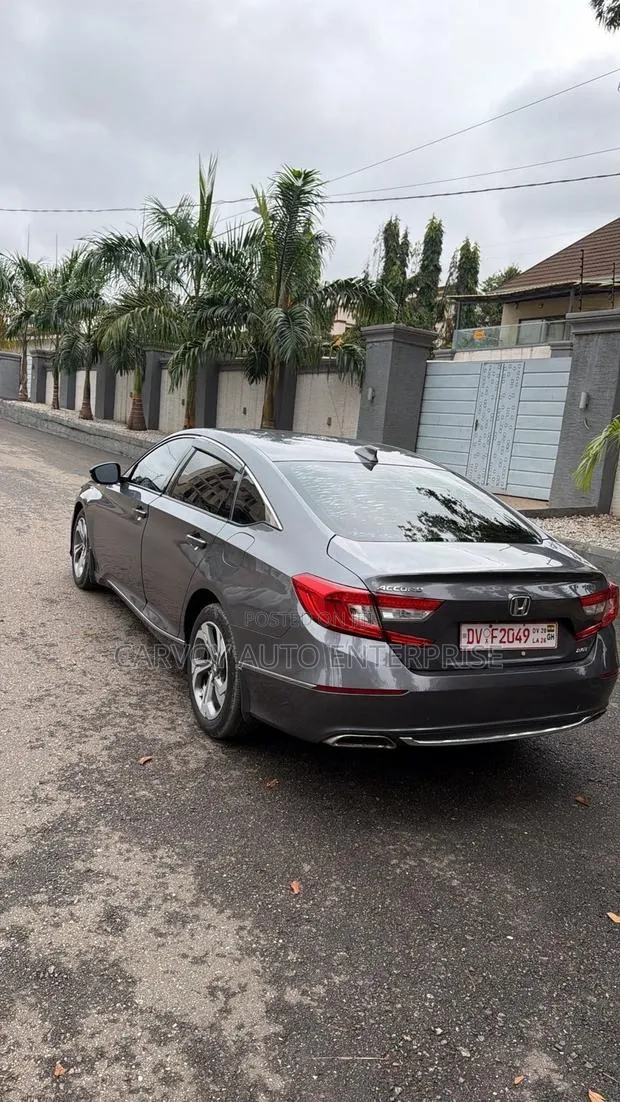 Honda Accord EX-L 2.0T 2018 Gray · Photo 1