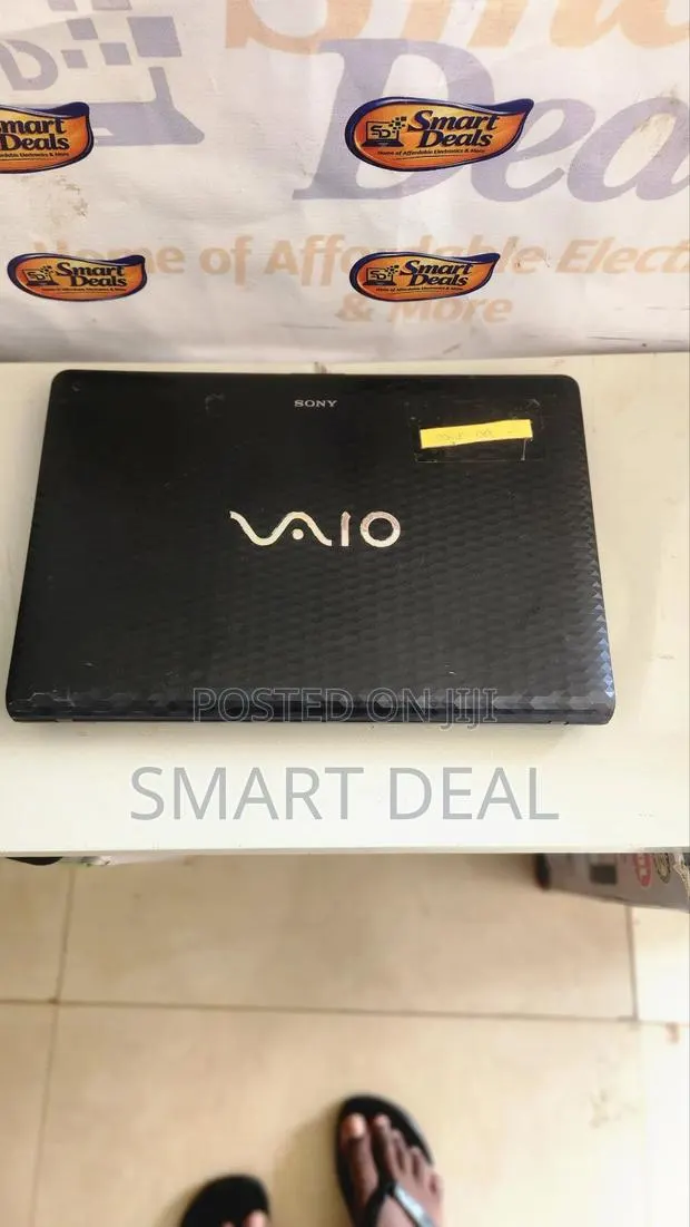 Laptop 6GB SSD 32GB · Photo 1