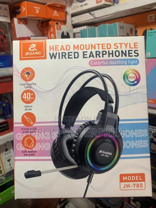 RGB Headphones · Photo 1