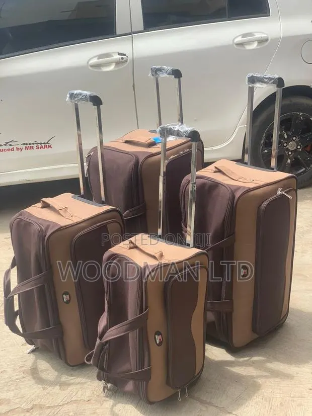 4set Hand Travel Bag With Trolley · Photo 1